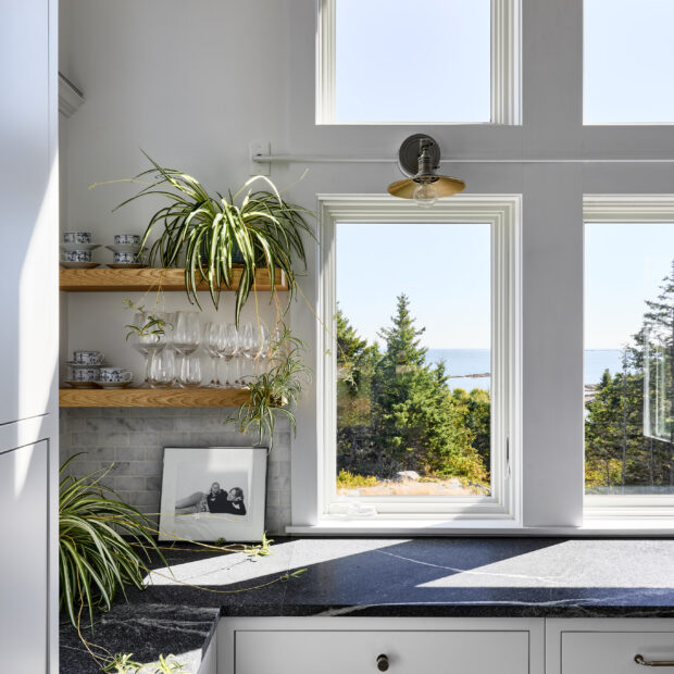 coastal-kitchen-addition-in-vinalhaven-maine-05