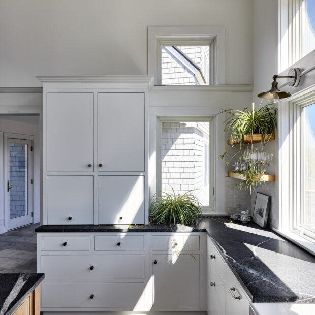 coastal-kitchen-addition-in-vinalhaven-maine-06