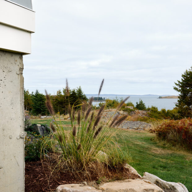 coastal-kitchen-addition-in-vinalhaven-maine-09